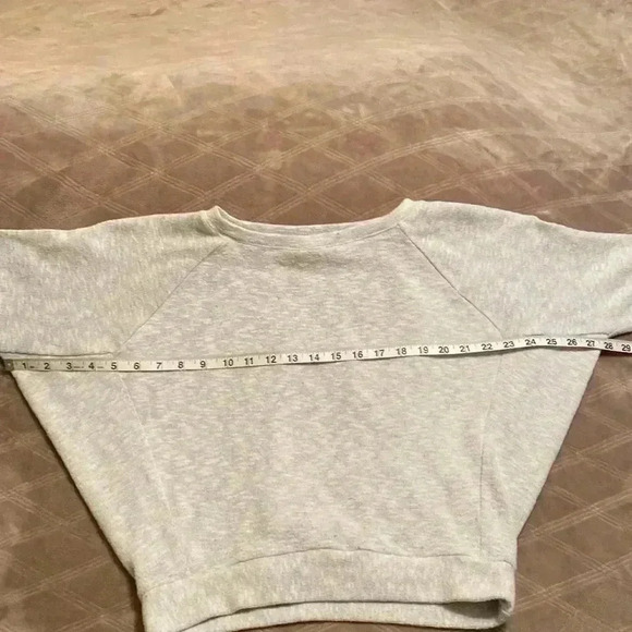 Club Monaco Grey Crop Sweatshirt with 3/4 Bat Wing Sleeves in Size XS. - Picture 7 of 9